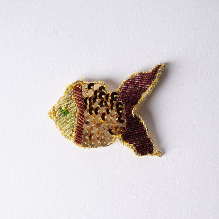 Patch broderie artisanale forme poisson 