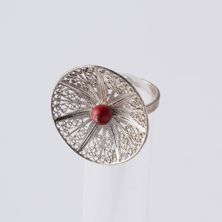 Bague filigrane en corail