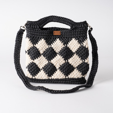 Sac noir et blanc carré en crochet