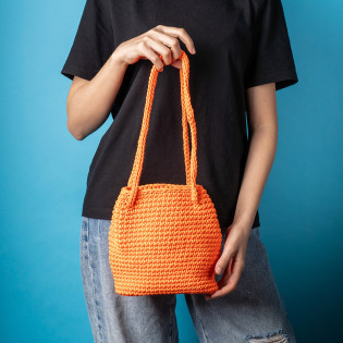 Sac orange fluo en crochet