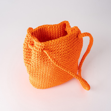 Sac orange fluo en crochet