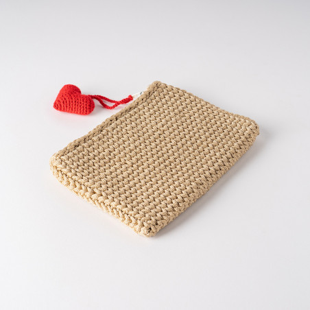 Pochette beige en crochet