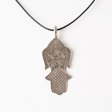 Collier amulette houta/khomsa en cuir et en argent