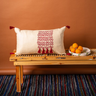 Coussin Rectangle Avec Pompons Brodé Cage Sidi Bou Said