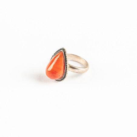 Bague en argent avec cabauchon corail rouge