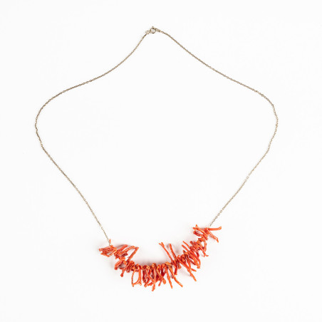 Collier en argent avec corail rouge